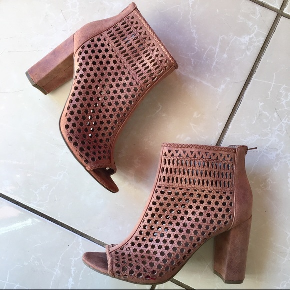 Report Shoes - Report Laser Cut Shoetie